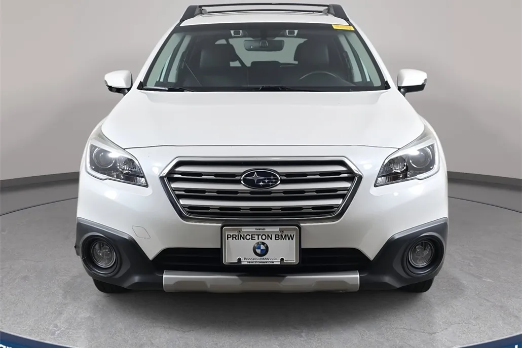2017 Subaru Outback 2.5i photo 1