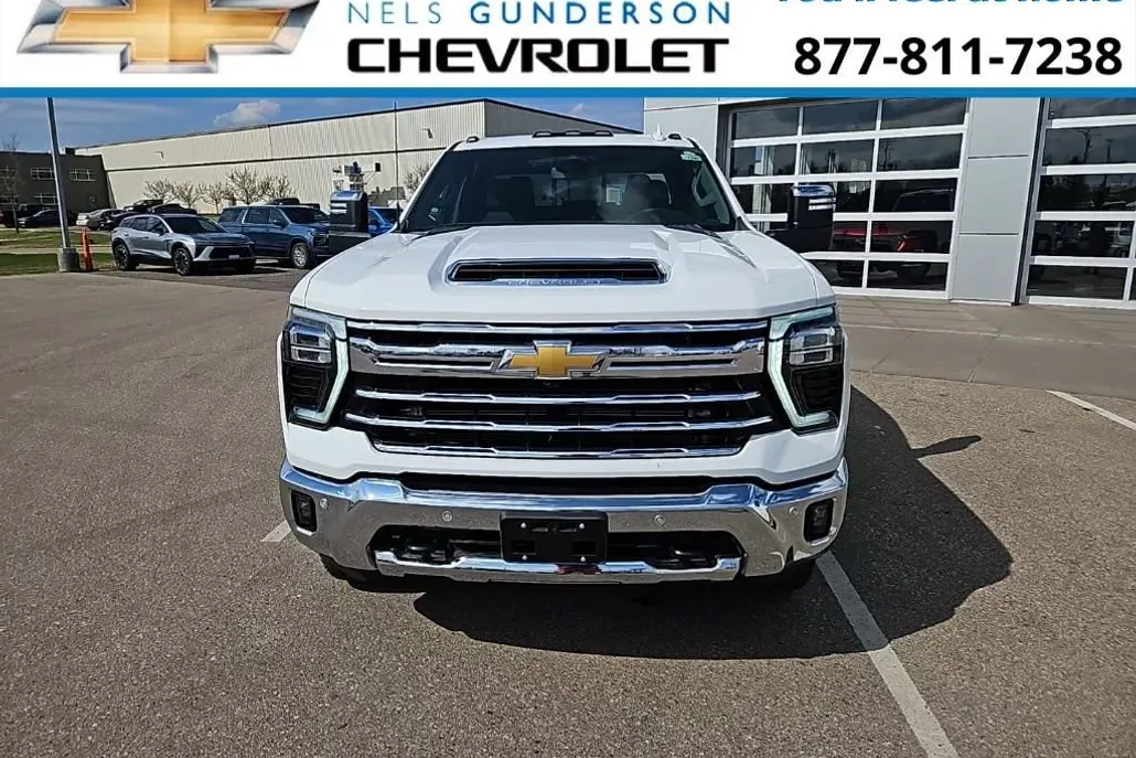 2025 Chevrolet Silverado 3500HD LTZ photo 1