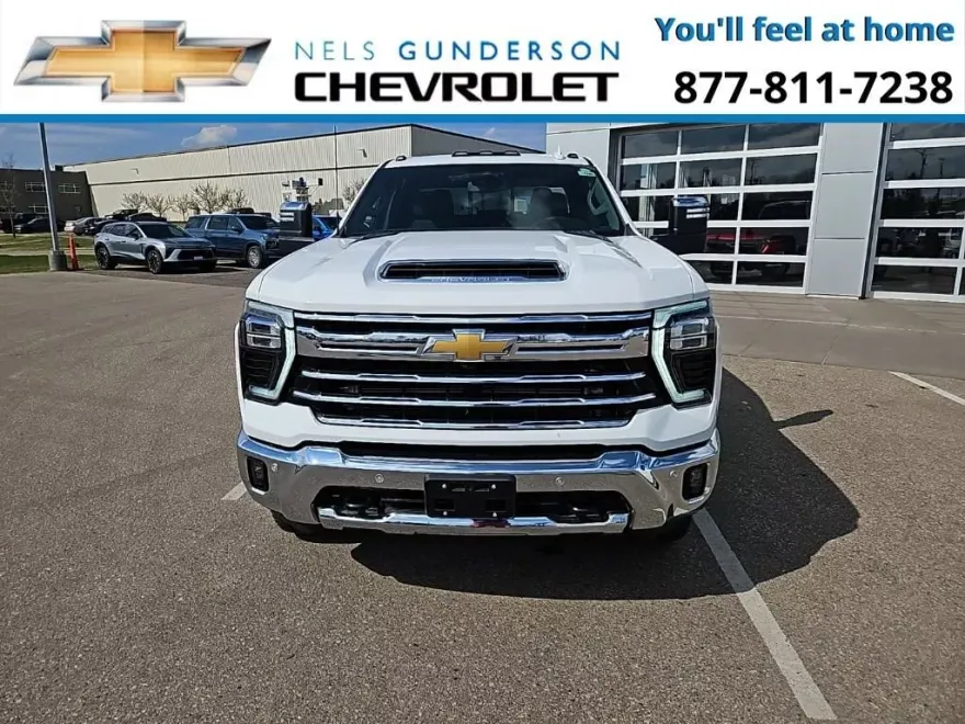 2025 Chevrolet Silverado 3500HD LTZ photo 1