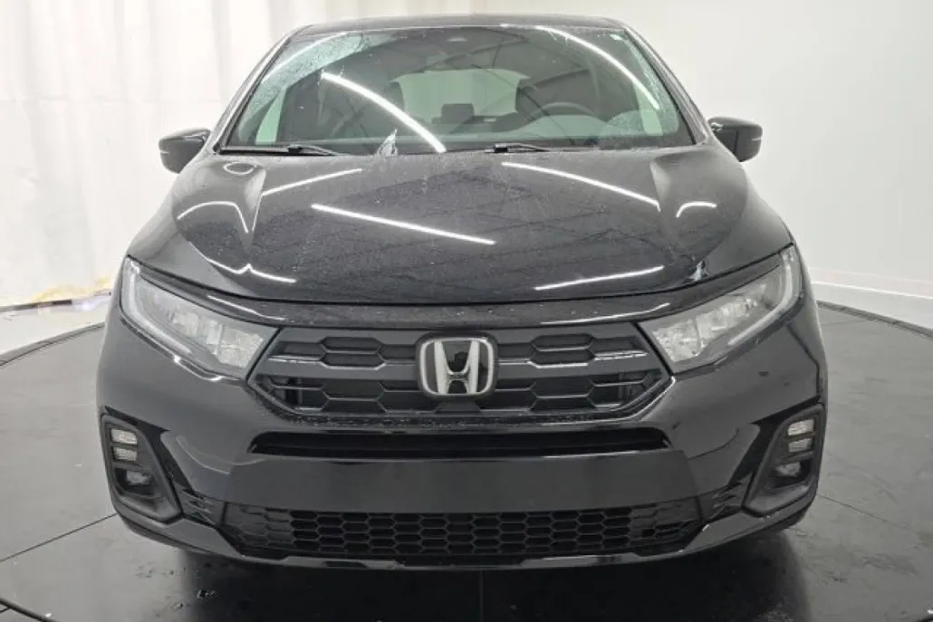 2026 Honda Odyssey photo 1