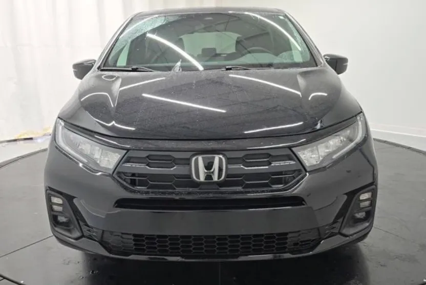 2026 Honda Odyssey photo 1