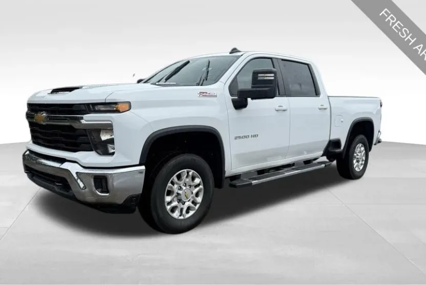 2024 Chevrolet Silverado 2500HD LT photo 1