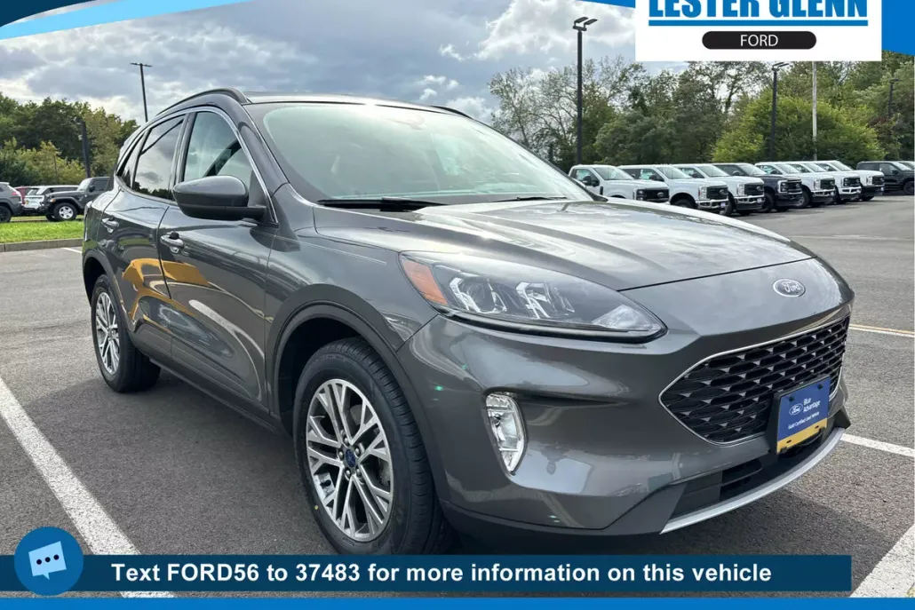 2022 Ford Escape SEL photo 1