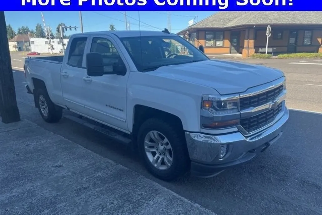 2018 Chevrolet Silverado 1500 LT photo 1