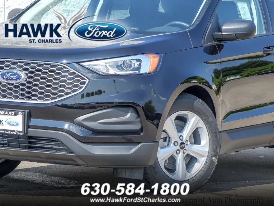 2024 Ford Edge SE photo 1