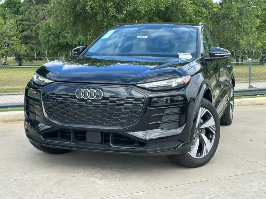 2025 Audi Q6 E-tron Premium photo 1