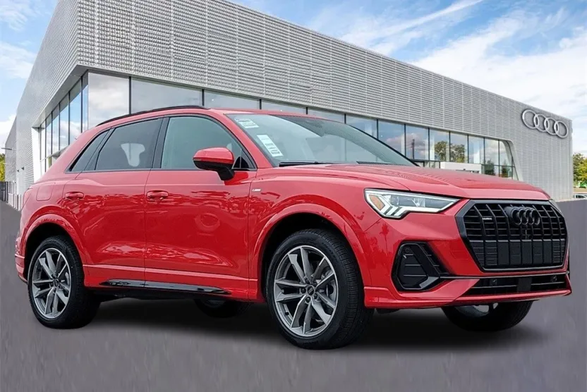 2024 Audi Q3 Premium Plus S line photo 1