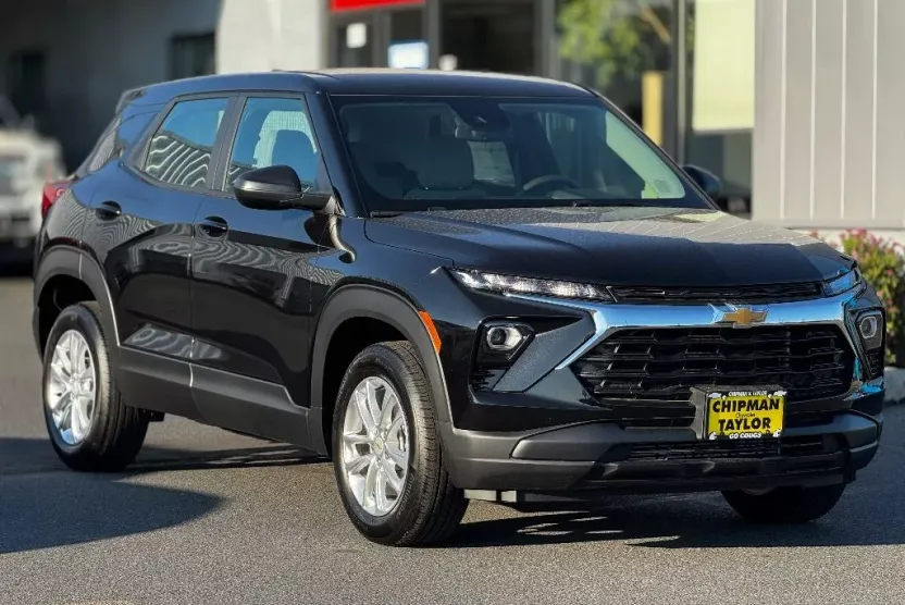 2026 Chevrolet Trailblazer LS photo 1