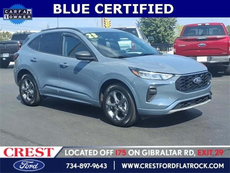 2023 Ford Escape ST-Line photo 1