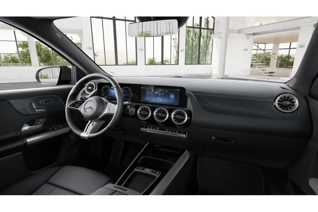 2026 Mercedes Benz GLA 250 photo 1