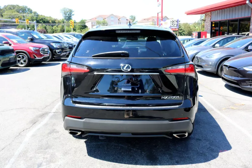 2017 Lexus NX 200t Luxury photo 1