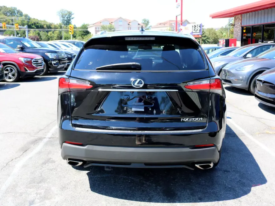 2017 Lexus NX 200t Luxury photo 1