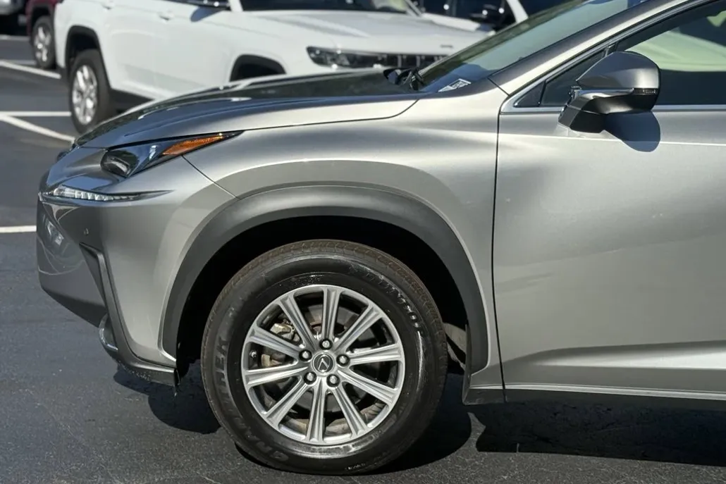 2021 Lexus NX 300 photo 1