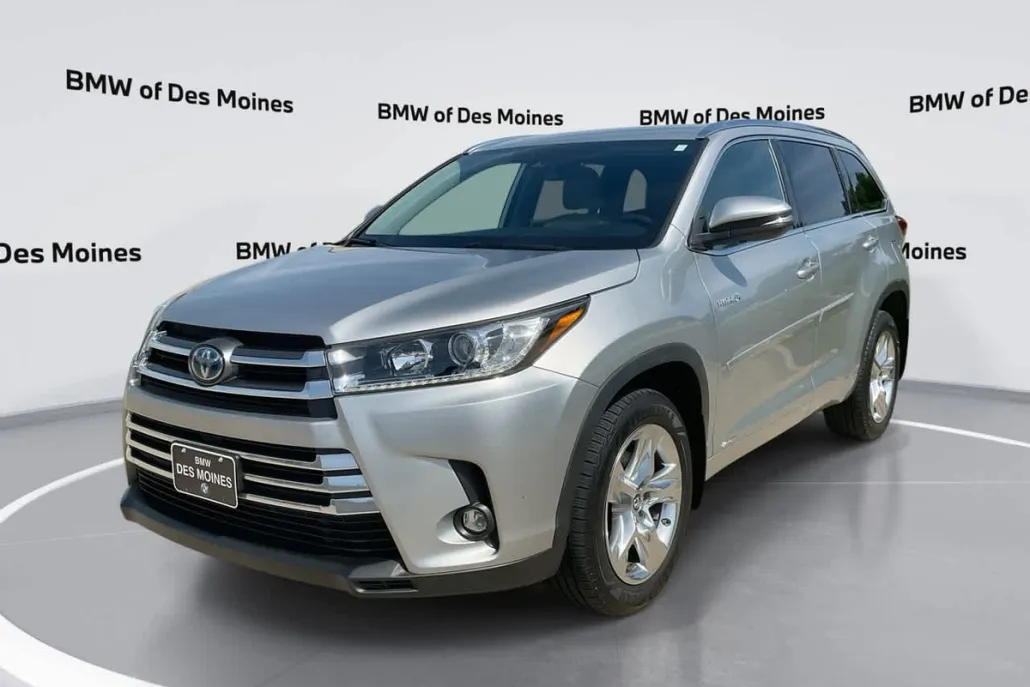 2019 Toyota Highlander Hybrid Limited photo 1
