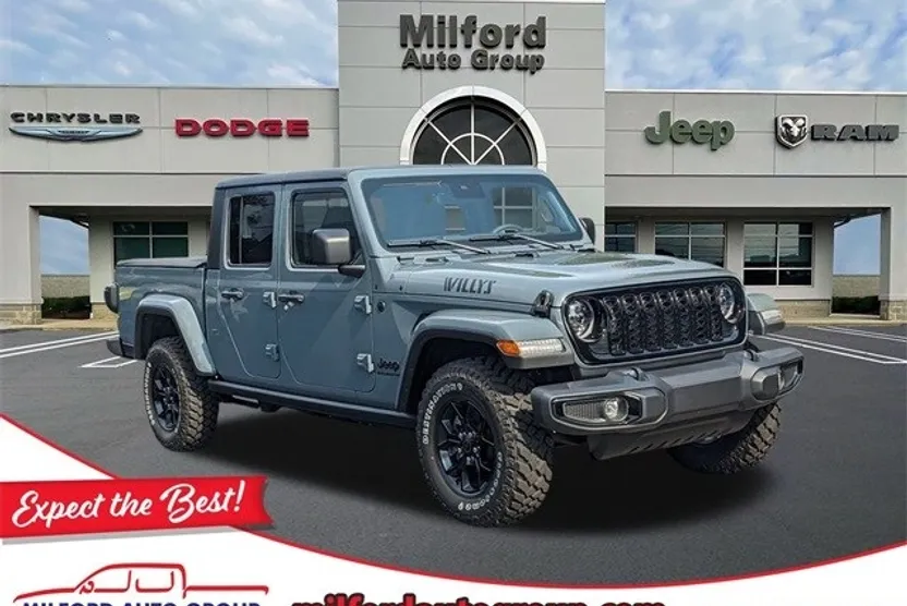 2024 Jeep Gladiator Willys photo 1