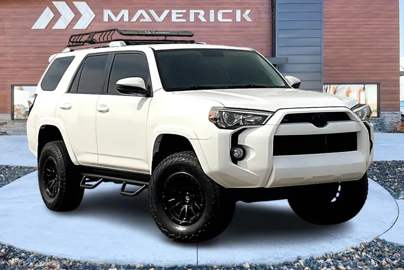 2018 Toyota 4Runner SR5 photo 1
