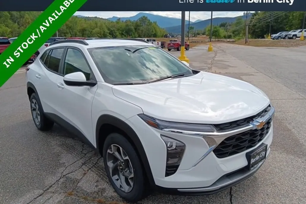 2026 Chevrolet Trax LT photo 1
