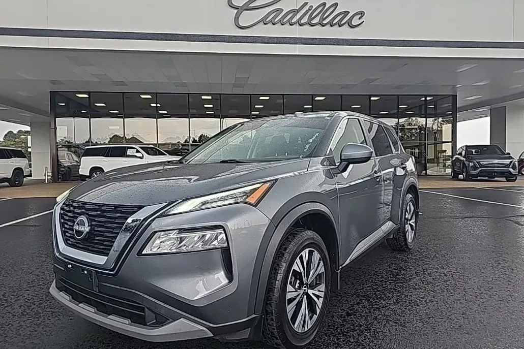 2023 Nissan Rogue SV photo 1