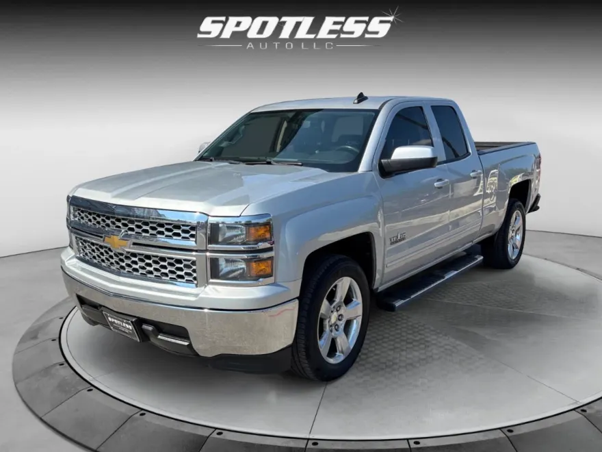 2015 Chevrolet Silverado 1500 LT photo 1