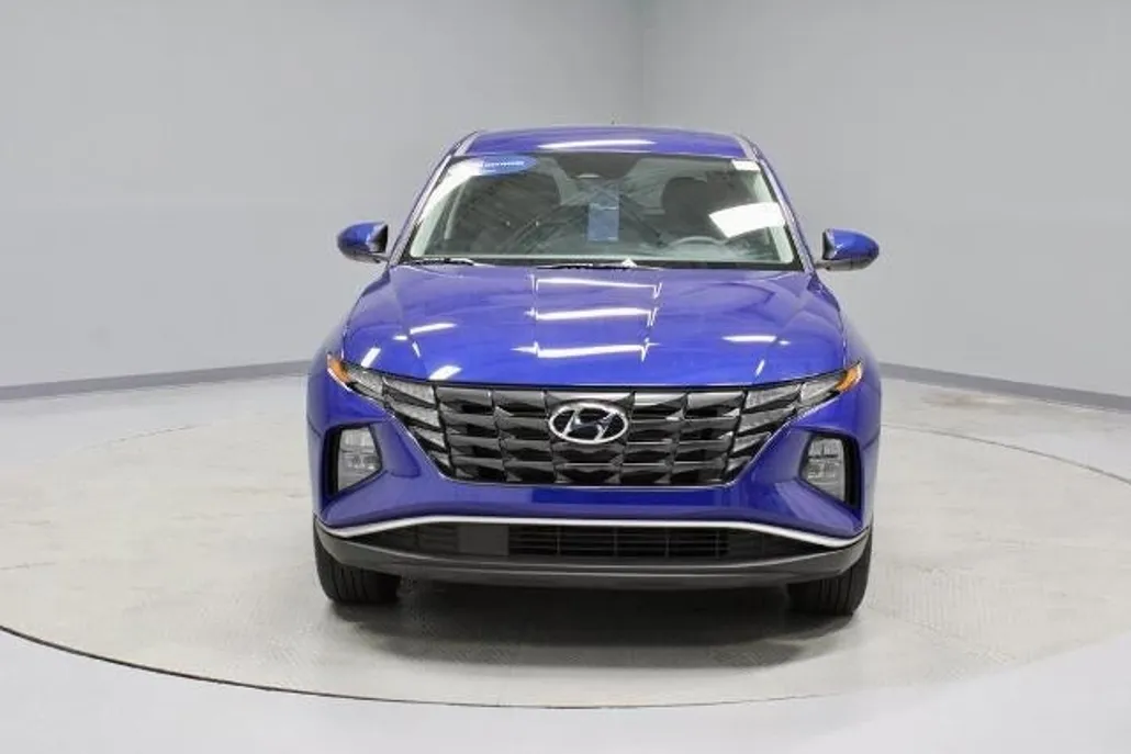 2023 Hyundai Tucson SE photo 1