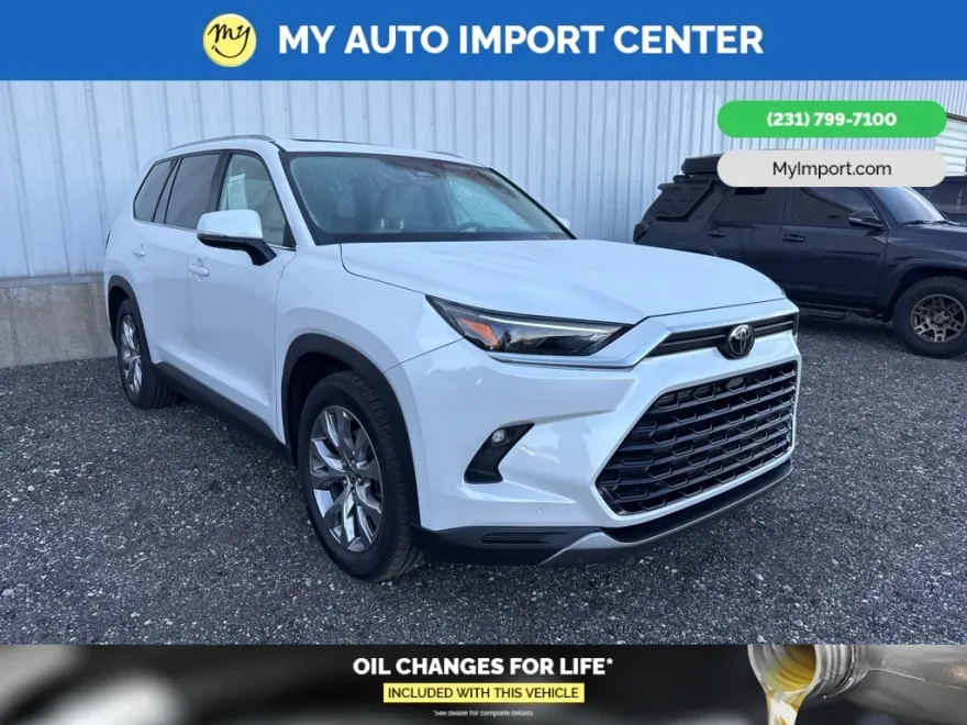 2024 Toyota Highlander Hybrid Limited photo 1