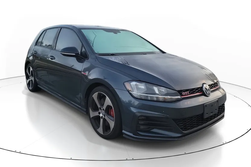 2019 Volkswagen Golf GTI S photo 1
