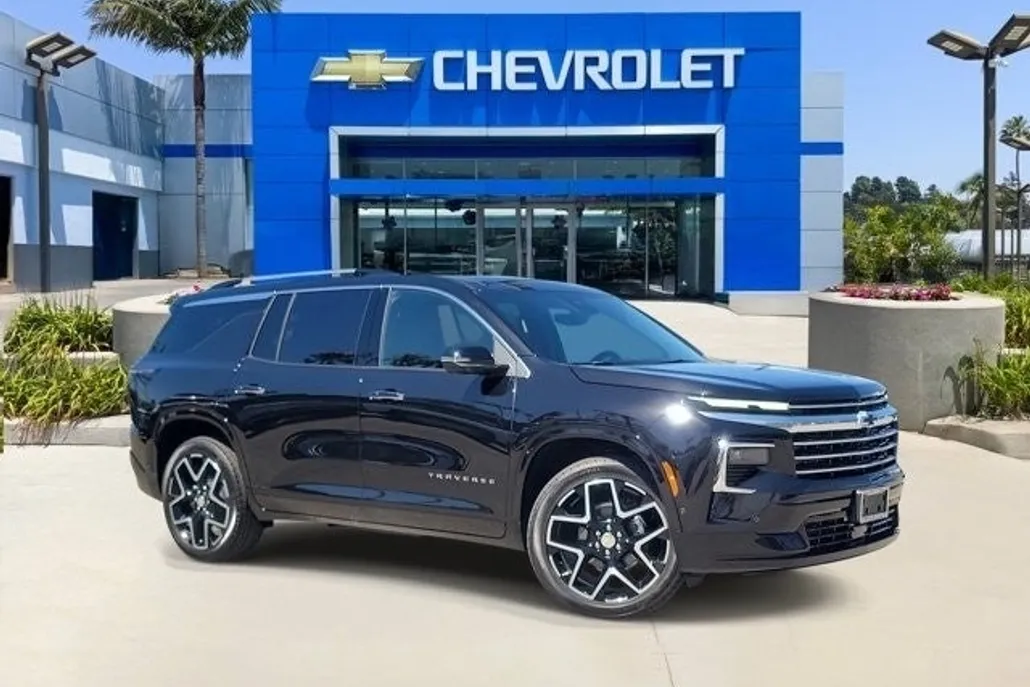 2025 Chevrolet Traverse High Country photo 1