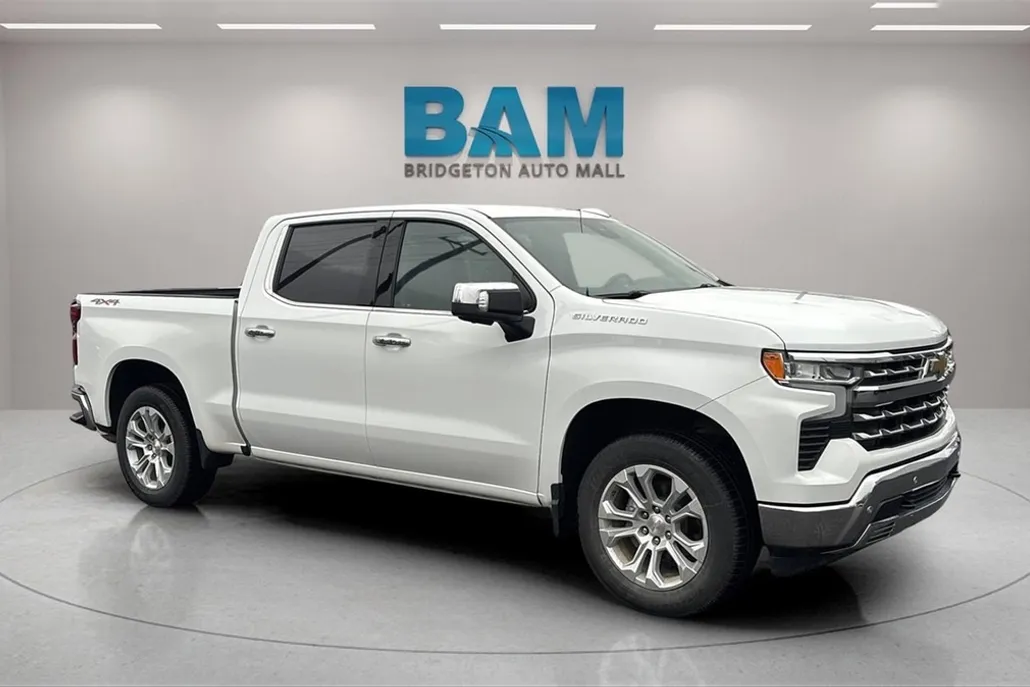 2023 Chevrolet Silverado 1500 LTZ photo 1
