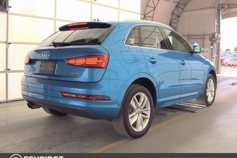 2016 Audi Q3 Premium Plus photo 1