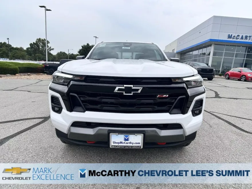 2026 Chevrolet Colorado Z71 photo 1