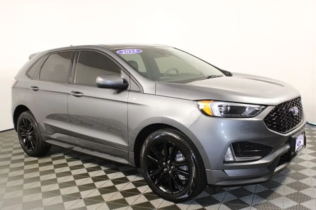 2024 Ford Edge ST-Line photo 1