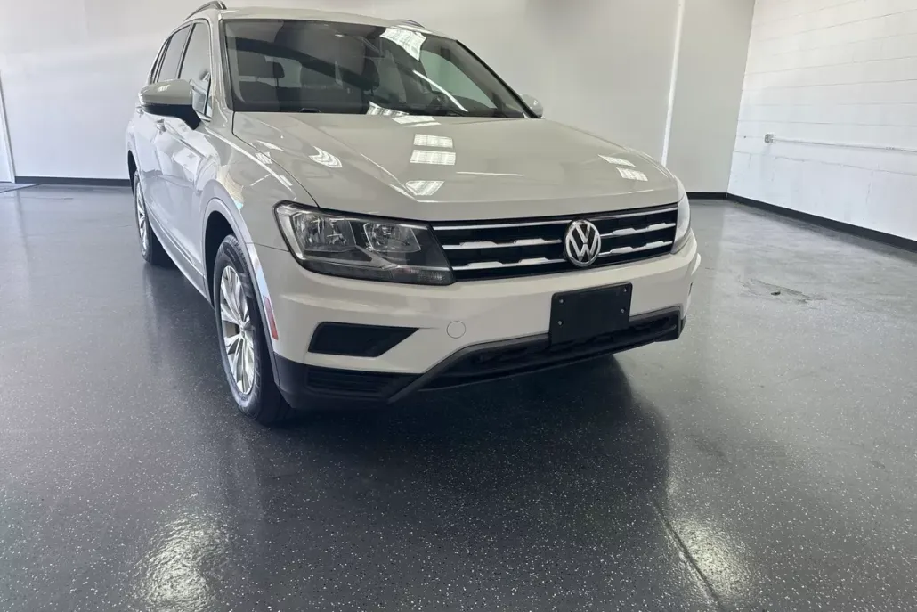 2018 Volkswagen Tiguan SEL photo 1