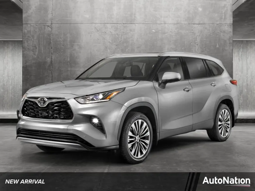 2023 Toyota Highlander XLE photo 1