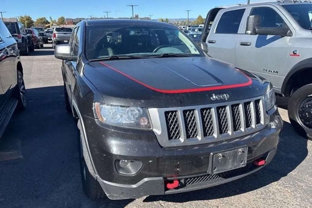 2013 Jeep Grand Cherokee Laredo Trailhawk photo 1