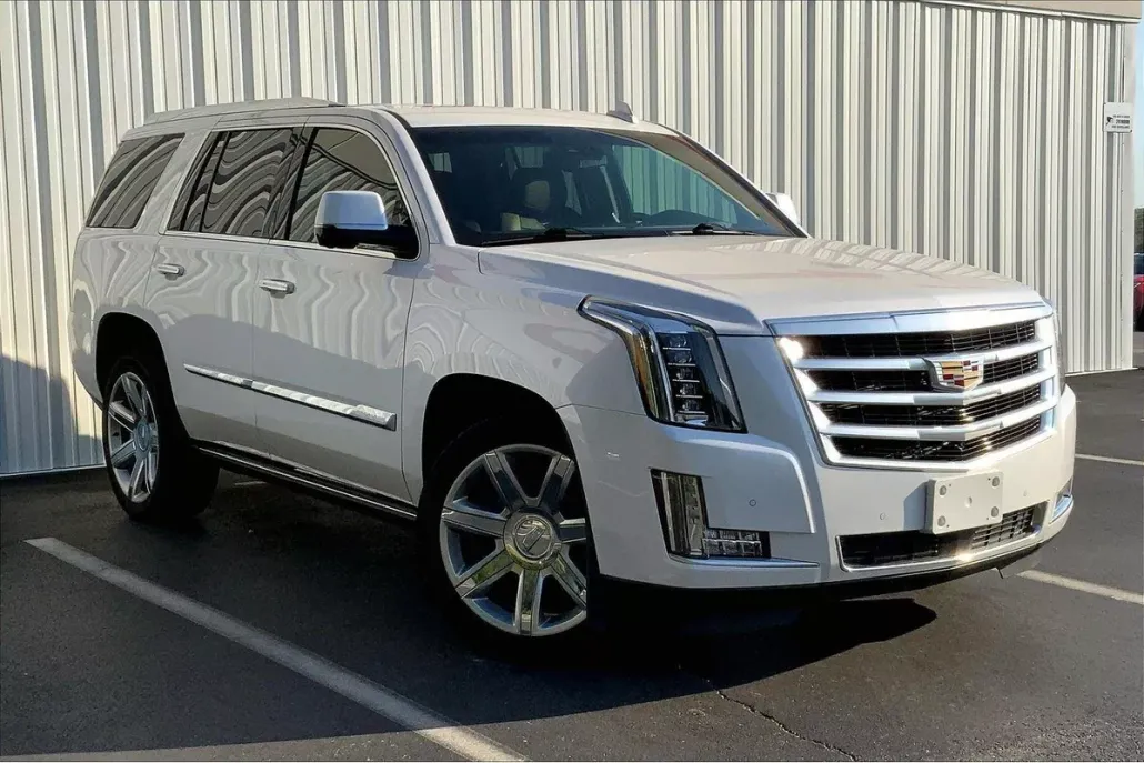 2016 Cadillac Escalade Premium photo 1