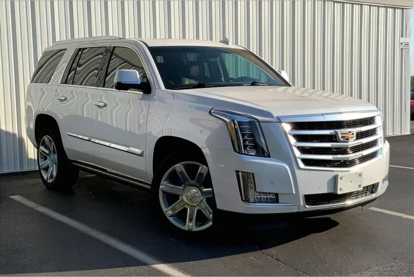 2016 Cadillac Escalade Premium photo 1