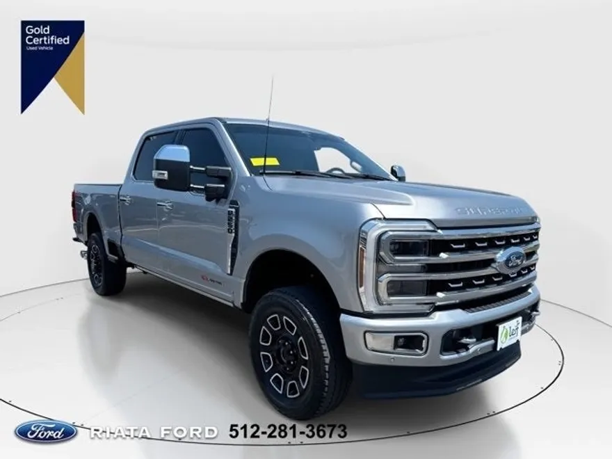 2024 Ford F-250 Platinum photo 1