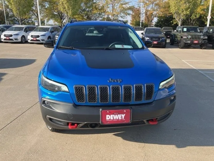 2022 Jeep Cherokee Trailhawk photo 1
