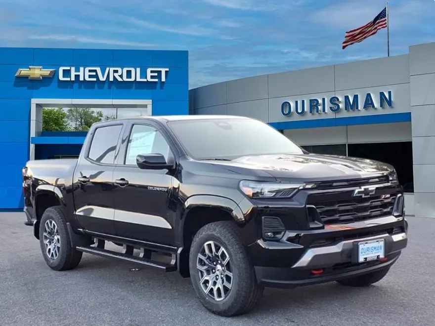 2026 Chevrolet Colorado Z71 photo 1