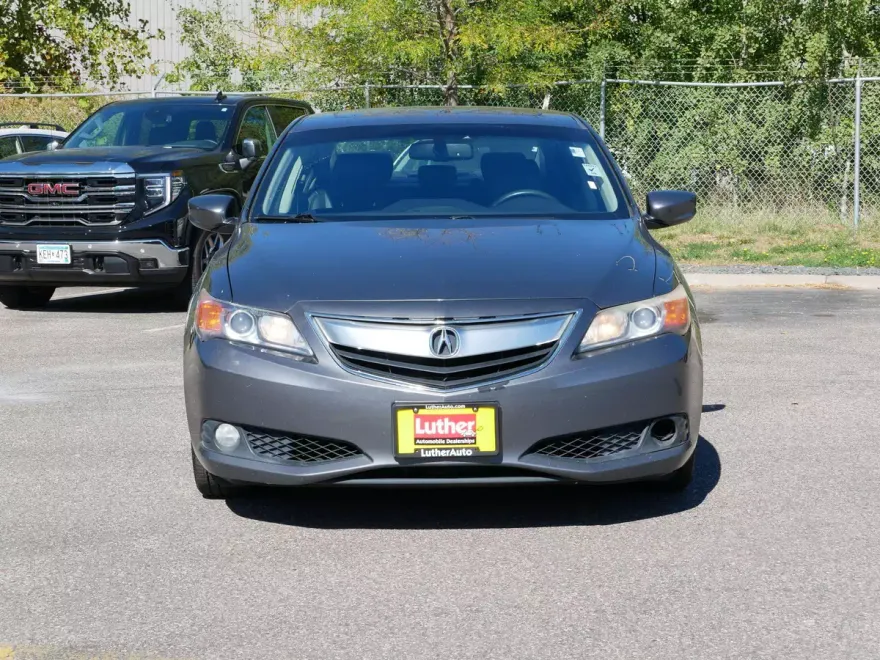 2013 Acura ILX 2.0L Premium photo 1