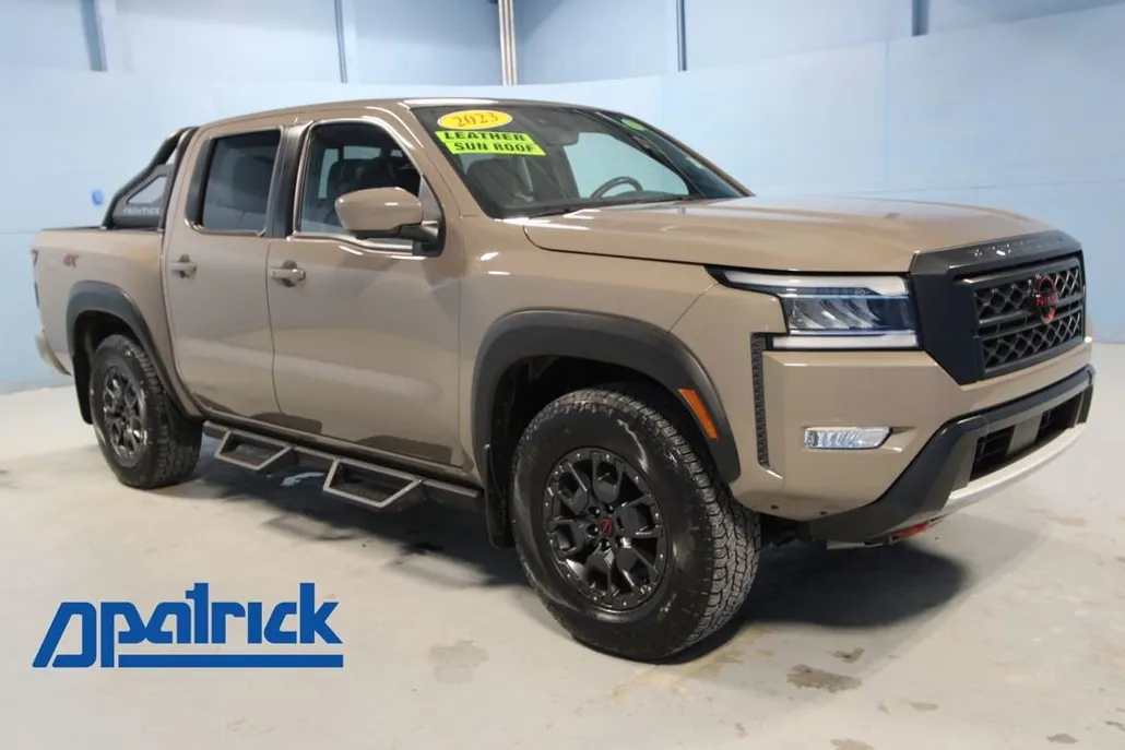 2023 Nissan Frontier PRO-4X photo 1