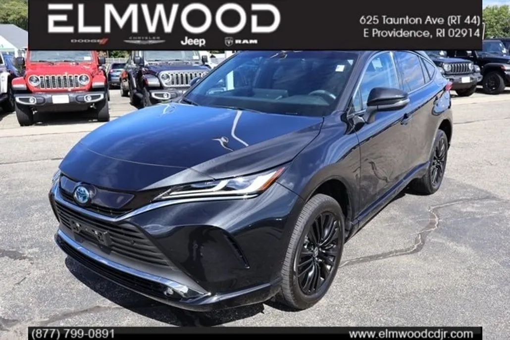 2024 Toyota Venza photo 1