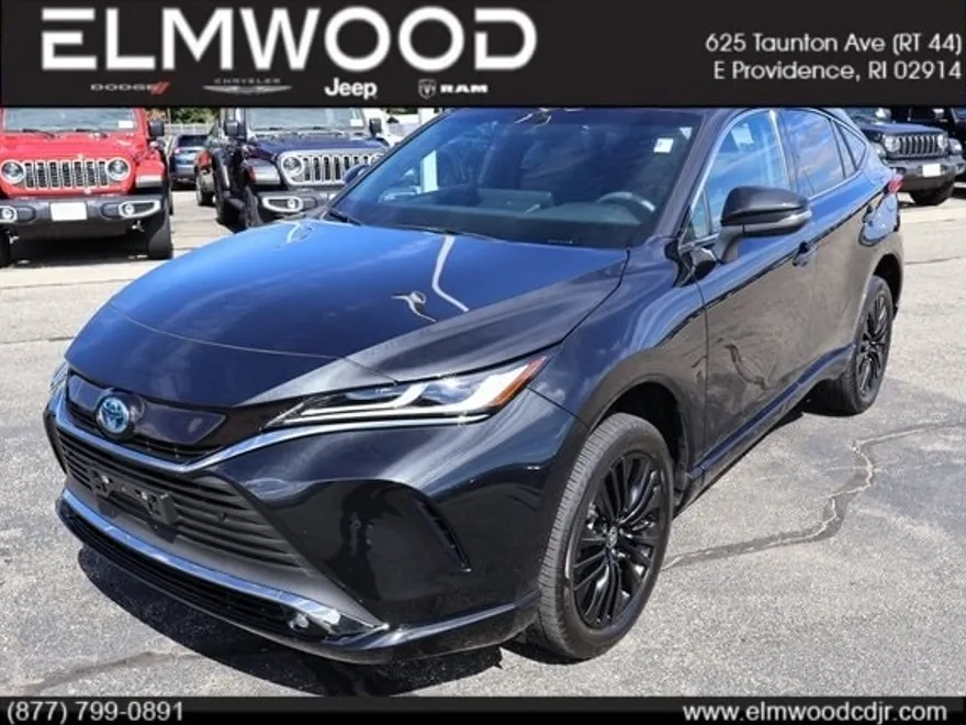 2024 Toyota Venza photo 1