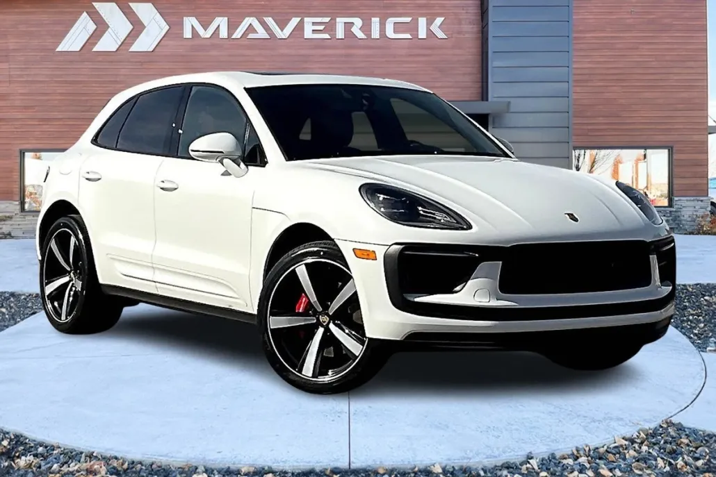 2023 Porsche Macan S photo 1