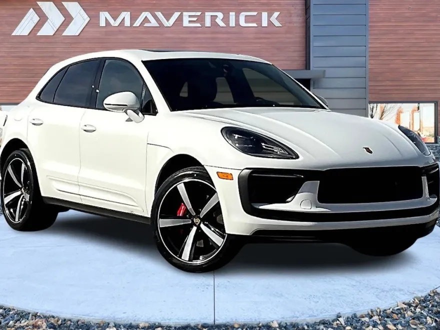 2023 Porsche Macan S photo 1