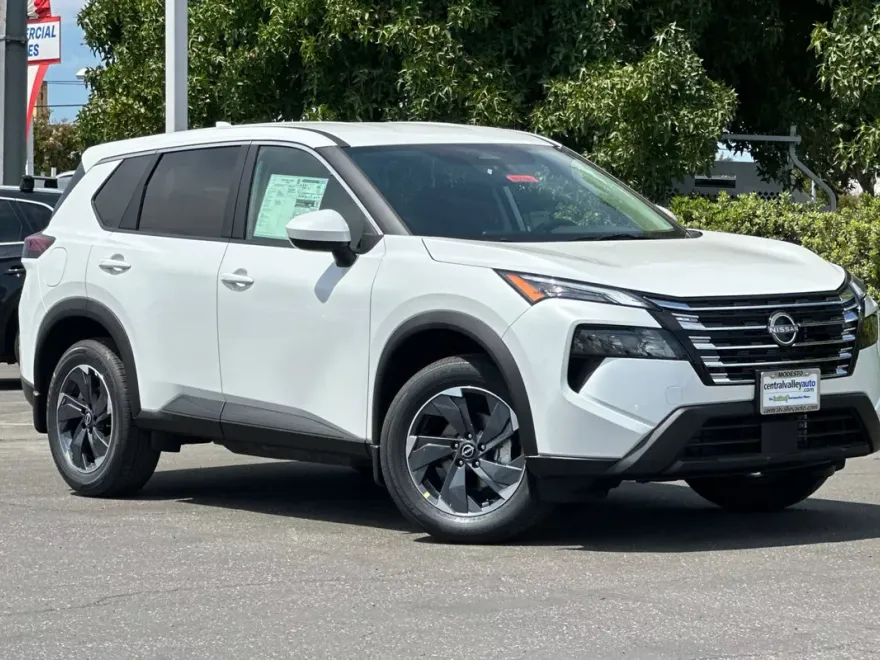 2026 Nissan Rogue SV photo 1