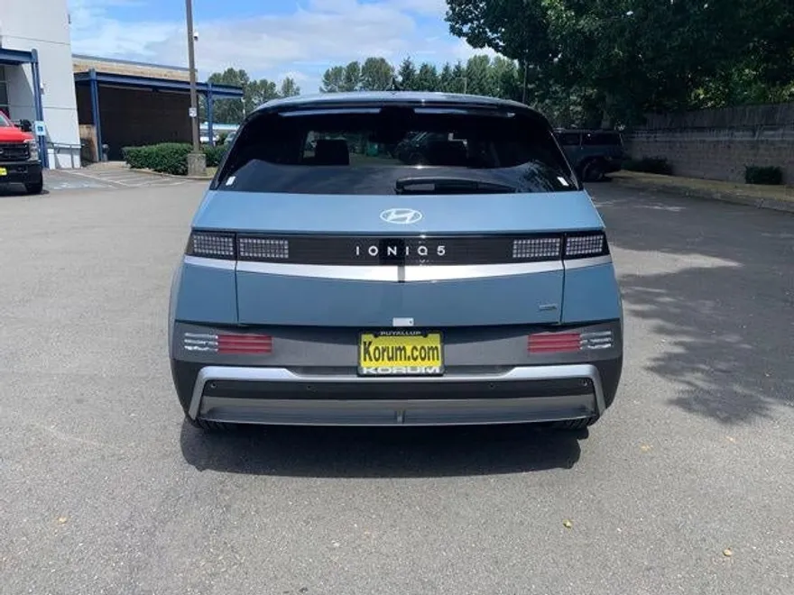 2025 Hyundai Ioniq 5 SE photo 1
