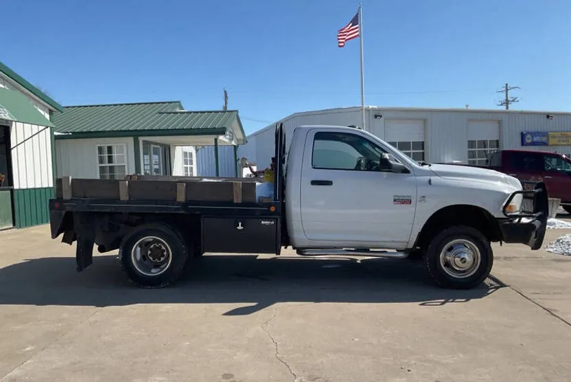 2011 Ram 3500 SLT photo 1