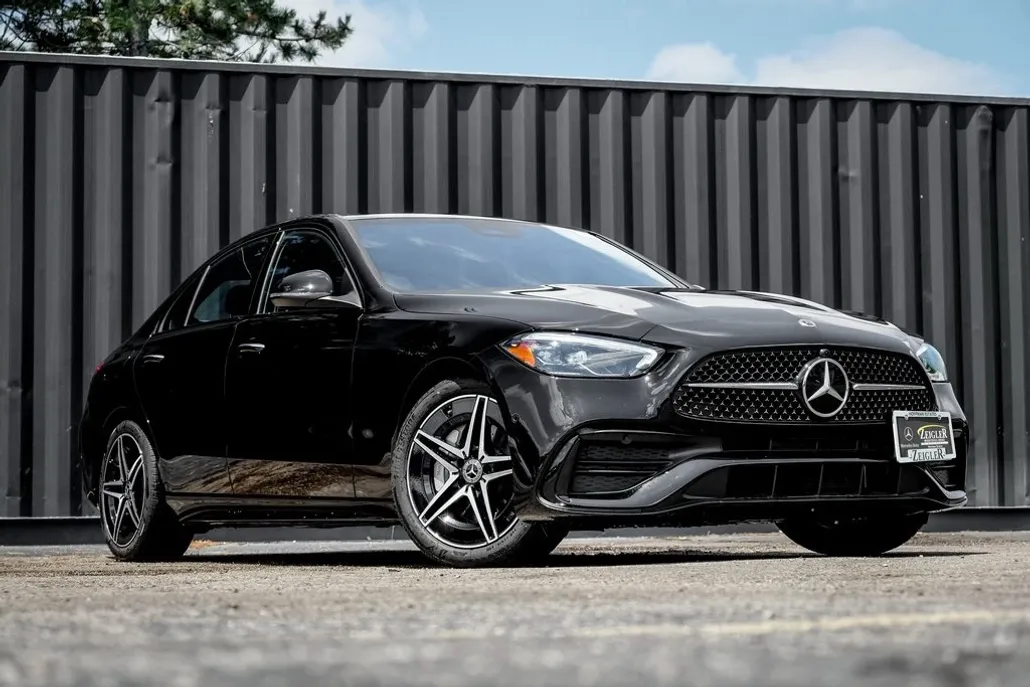 2025 Mercedes Benz C 300 4MATIC photo 1