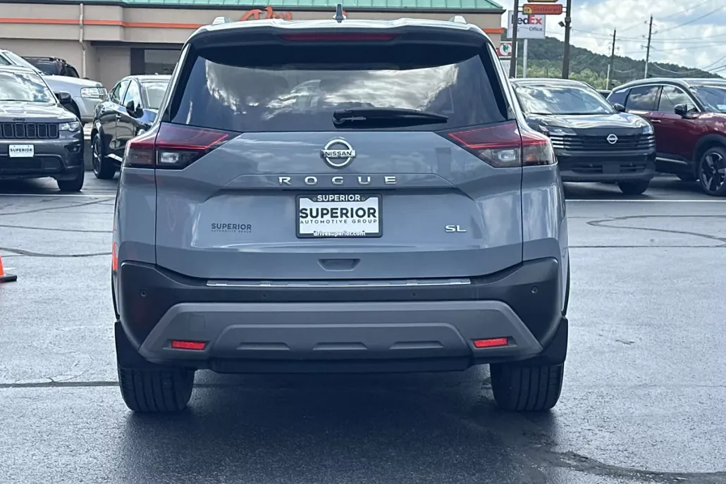 2021 Nissan Rogue SL photo 1